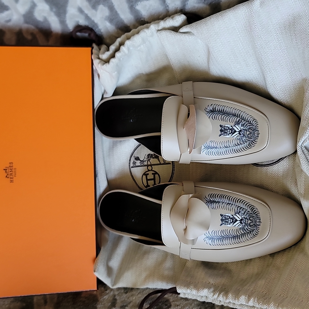 Hermes Oz Mule Slip-on with Kelley Buckle Blanc Monochrome Color Leather 40EU/10 - Picture 3 of 17